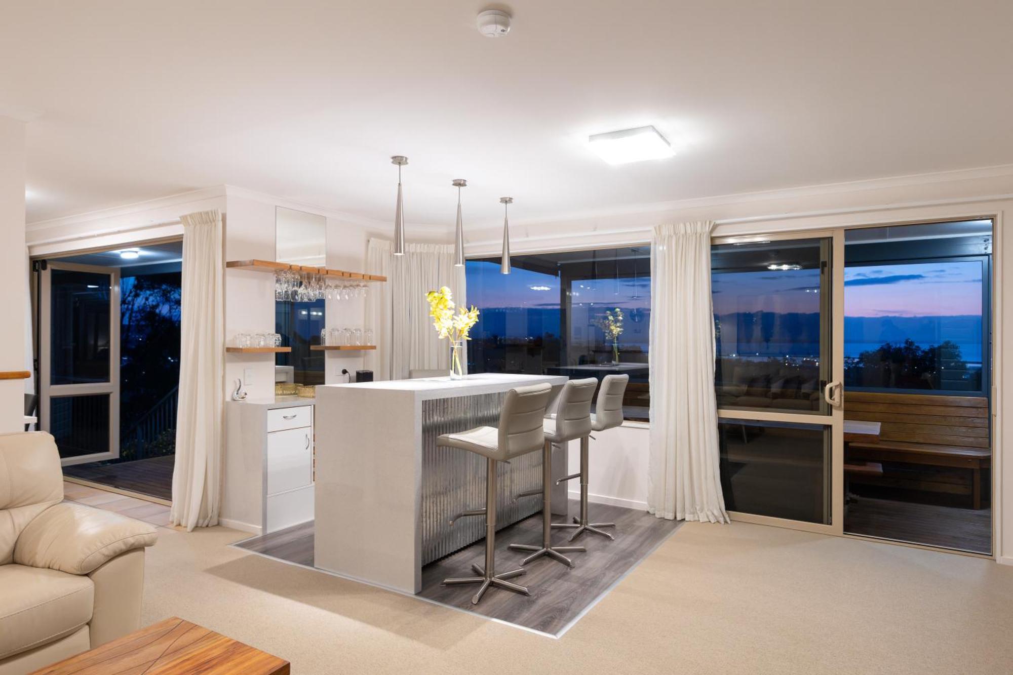 Twin Peaks Luxury Sea View Villa 纳尔逊 外观 照片